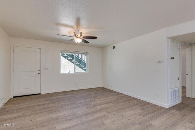 505 E 9th Ave Apache Junction, AZ 85119 photo 3