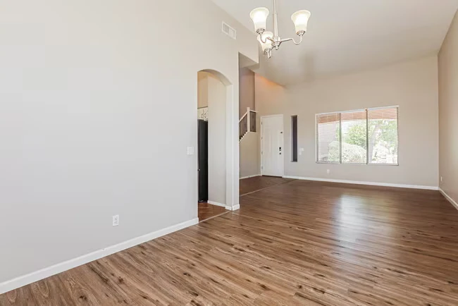 4091 E Carriage Way Gilbert, AZ 85297 photo 5
