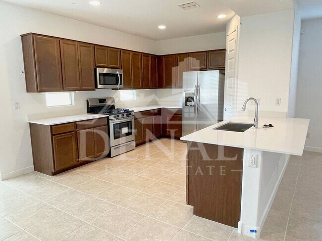 11682 N 188th Dr Surprise, AZ 85388 photo 4