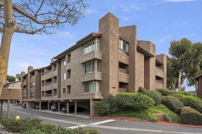 10225 Caminito Cuervo San Diego, CA 92108 photo 4