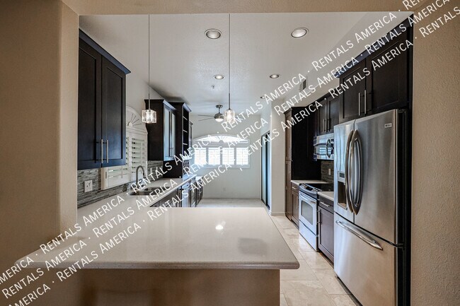 8653 E Royal Palm Rd Scottsdale, AZ 85258 photo 5