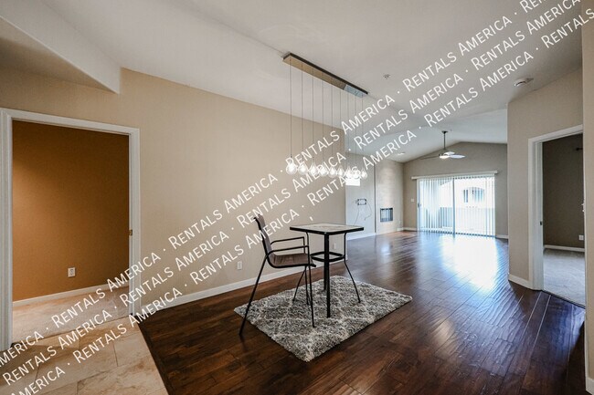 8653 E Royal Palm Rd Scottsdale, AZ 85258 photo 4