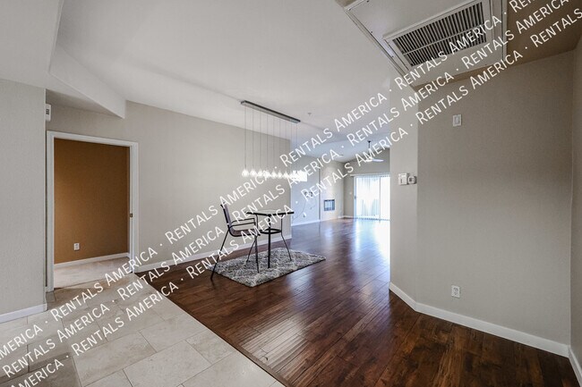 8653 E Royal Palm Rd Scottsdale, AZ 85258 photo 3