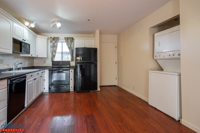 308 River St Santa Cruz, CA 95060 photo 5