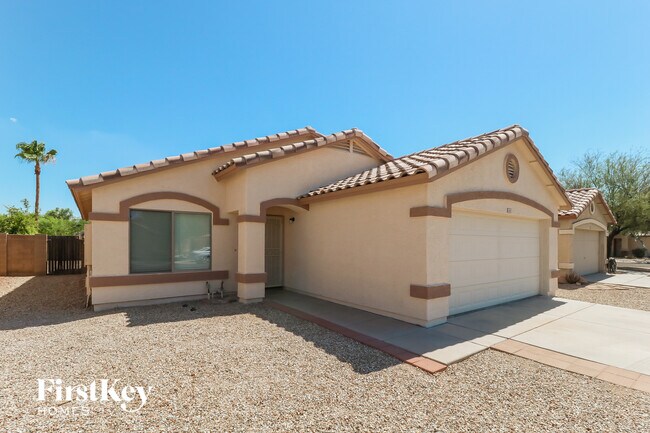 15841 W Morning Glory St Goodyear, AZ 85338 photo 4