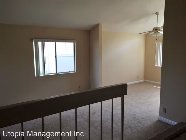 7965 Hillandale Dr San Diego, CA 92120 photo 3