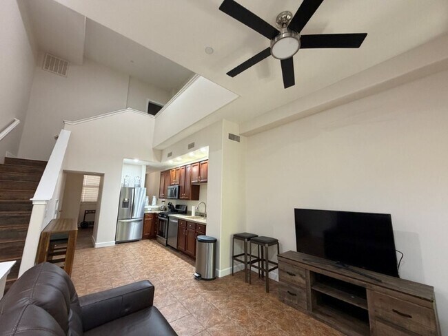 555 W 6th St Tempe, AZ 85281 photo 5