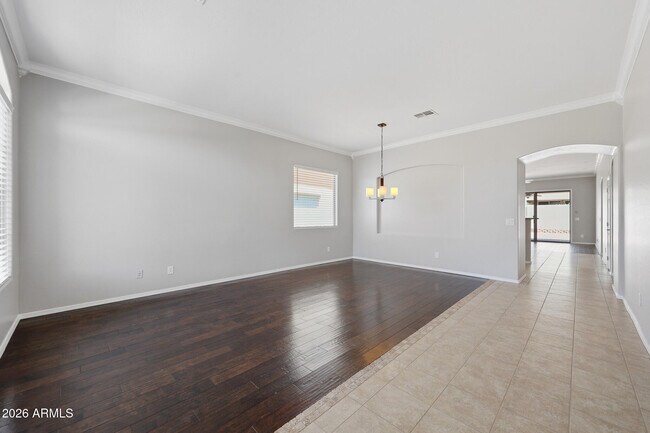 2418 W Red Range Way Phoenix, AZ 85085 photo 3