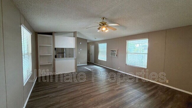 2067 E Charleston Ave photo 3