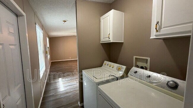 2067 E Charleston Ave photo 5