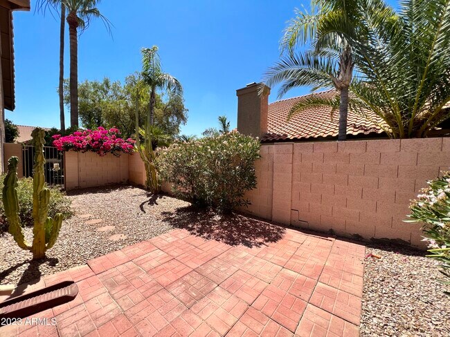13430 N 92nd Way Scottsdale, AZ 85260 photo 3
