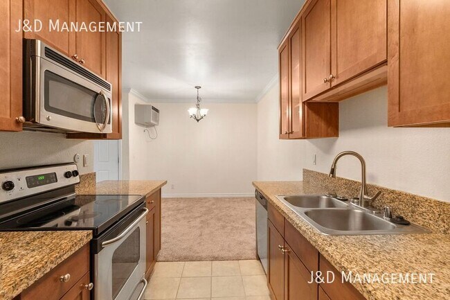 9949 Azuaga St San Diego, CA 92129 photo 4