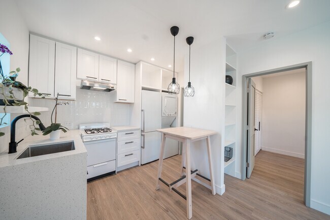2540 Commonwealth Ave San Diego, CA 92104