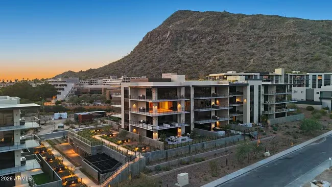 4849 N Camelback Rdg Dr Scottsdale, AZ 85251 photo 2