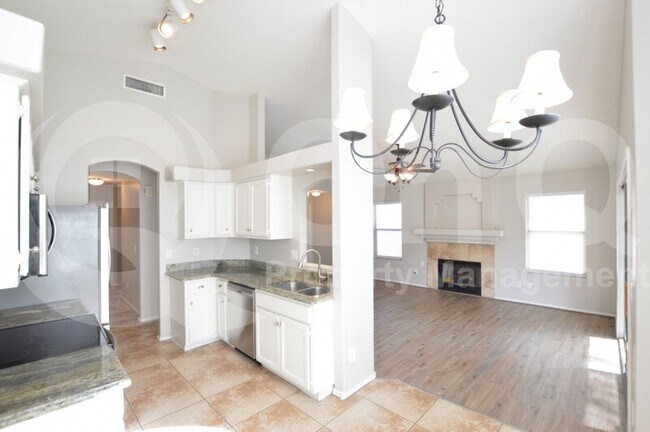 1023 W Chilton Dr Tempe, AZ 85284 photo 5