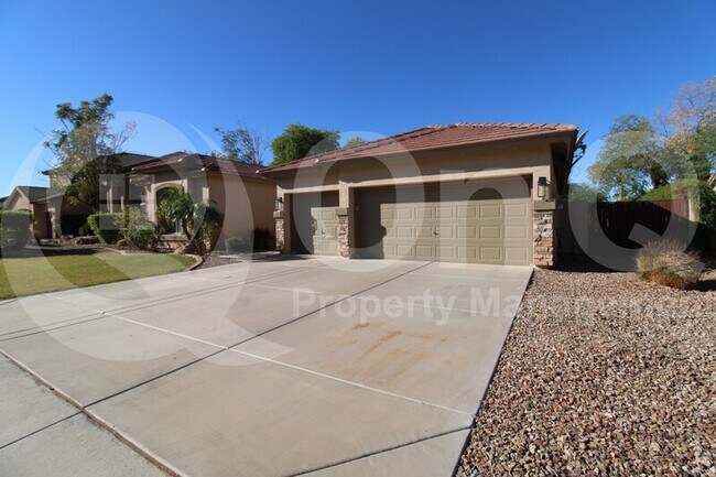 6586 S Crestview Dr Gilbert, AZ 85298 photo 3