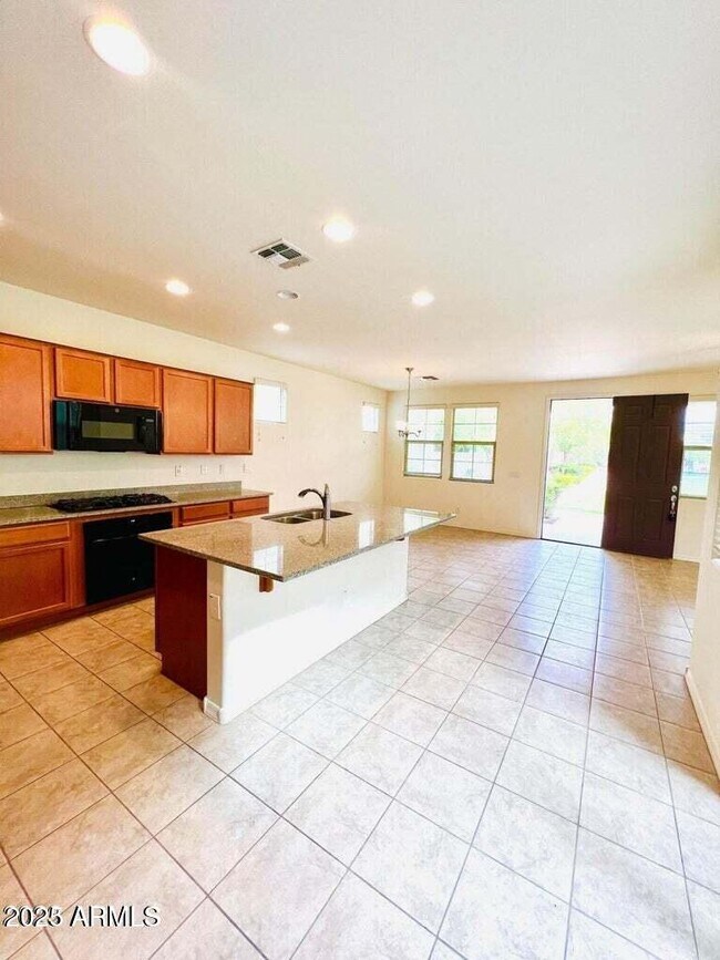 3836 East Stiles Lane Gilbert, AZ 85295 photo 5