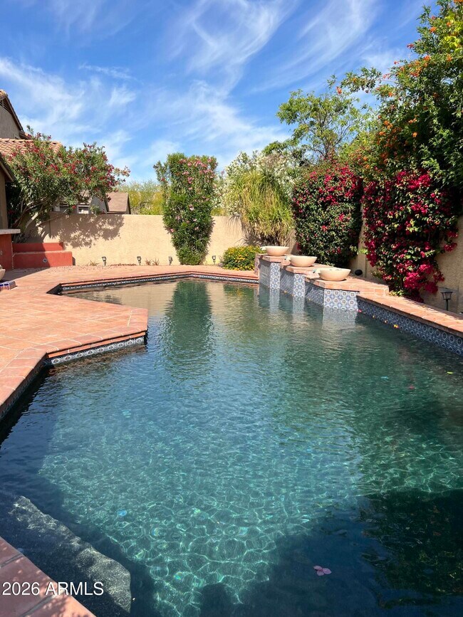3022 W Gran Paradiso Dr Phoenix, AZ 85086 photo 2