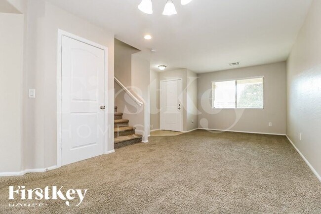 10222 W Hess St Tolleson, AZ 85353 photo 5