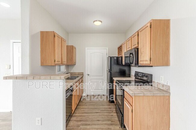 2929 W Yorkshire Dr Phoenix, AZ 85027 photo 4