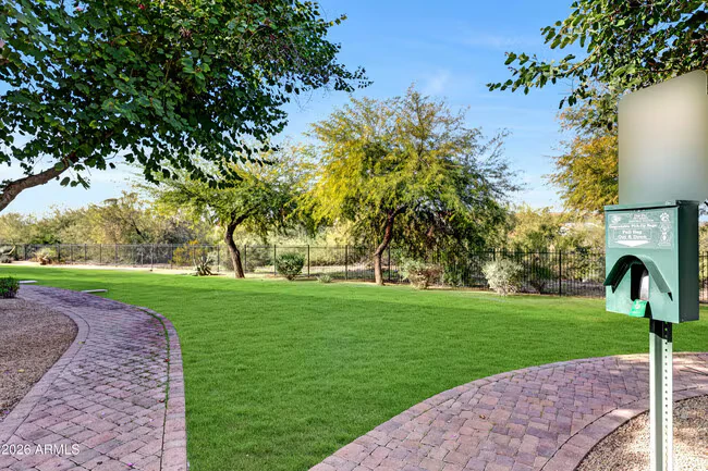 2950 W Louise Dr Phoenix, AZ 85027 photo 4