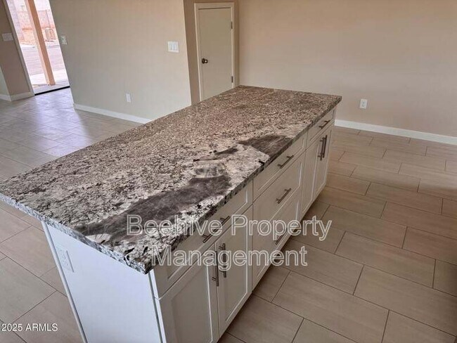 523 S Pasadena Mesa, AZ 85210 photo 3