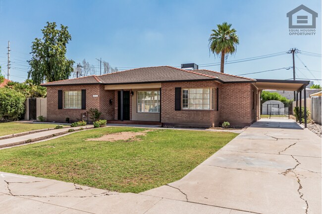 2807 N 8th Ave Phoenix, AZ 85007 photo 2