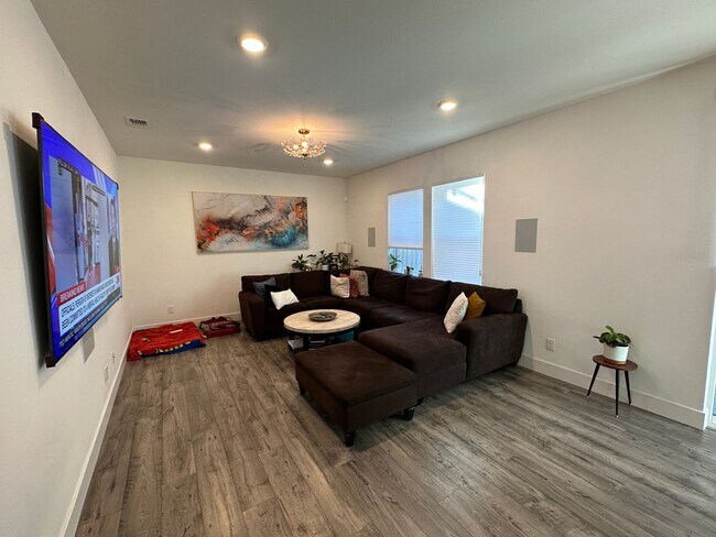 6060 Kerry Rd Rohnert Park, CA 94928 photo 4