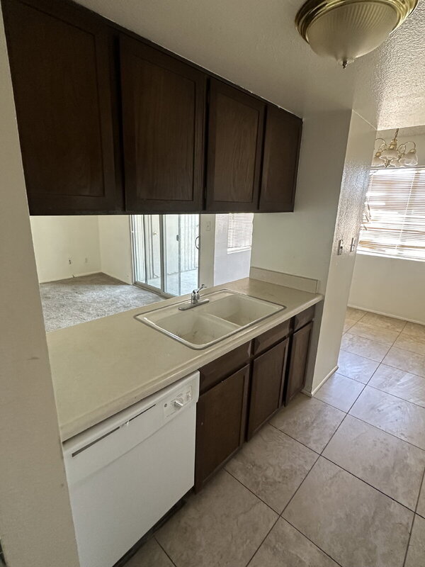 10660 W Concordia Dr Arizona City, AZ 85123 photo 4