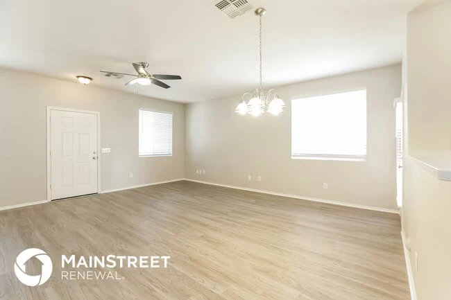 5158 W Illini St Phoenix, AZ 85043 photo 5