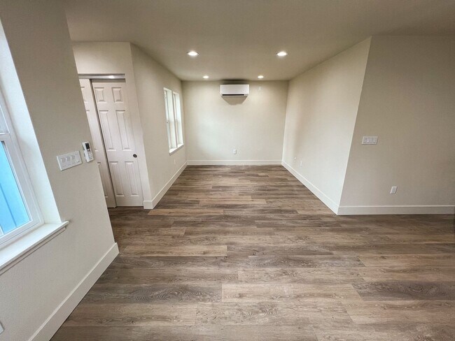 741 Fargo Ave San Leandro, CA 94579 photo 3