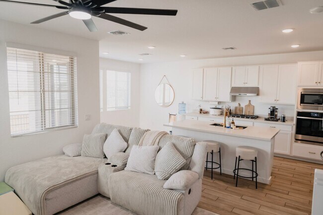 9403 E Solina Ave Mesa, AZ 85212 photo 4