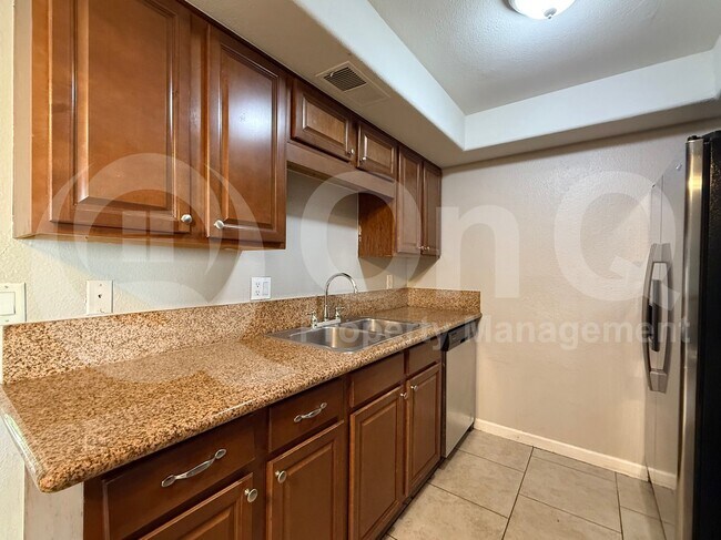 3119 W Cochise Dr Phoenix, AZ 85051 photo 3