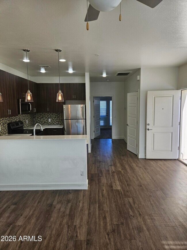 7981 E Wilshire Dr Scottsdale, AZ 85257 photo 5