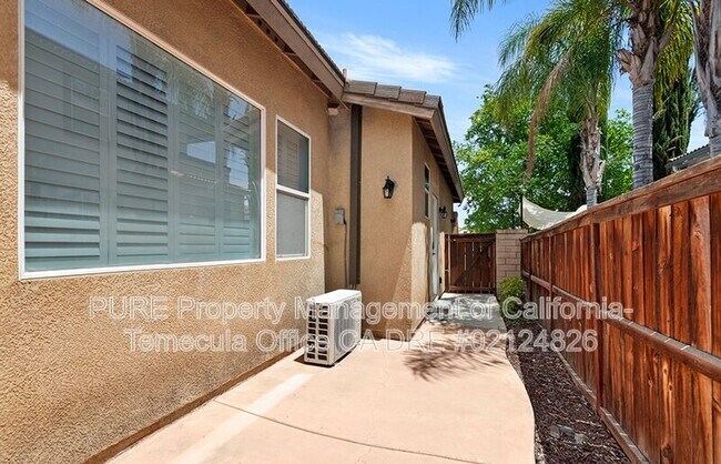 32705 Safflower St Winchester, CA 92596 photo 2