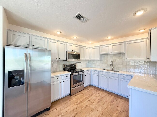 16801 N 94th St Scottsdale, AZ 85260 photo 5