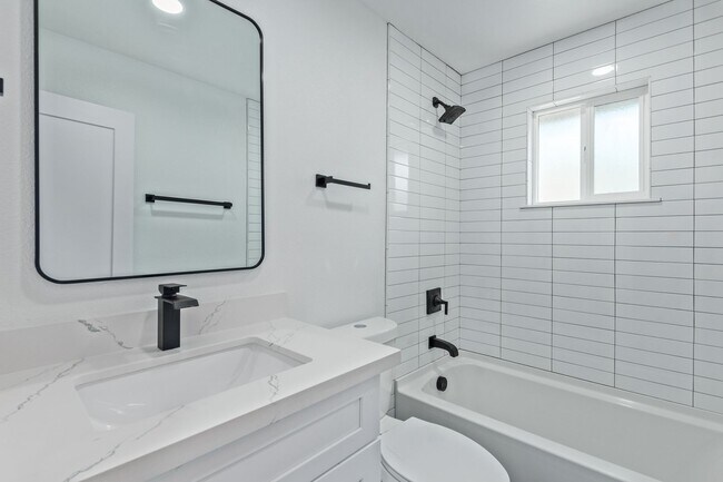 107 W Broadway Rd Tempe, AZ 85282 photo 5