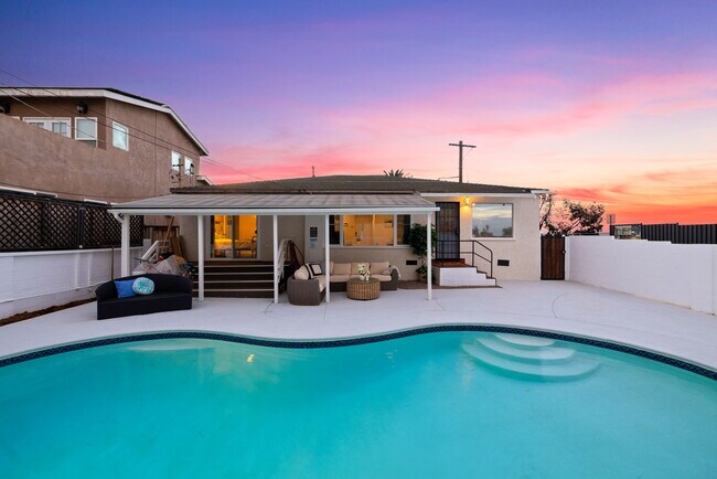 1404 Lieta St San Diego, CA 92110