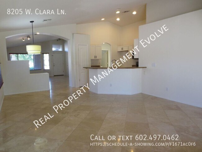 8205 W Clara Ln Peoria, AZ 85382 photo 4