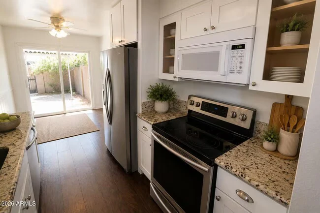 6624 S Palm Dr Tempe, AZ 85283 photo 4