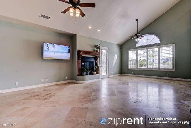 42500 Shaw Ln Murrieta, CA 92562 photo 2