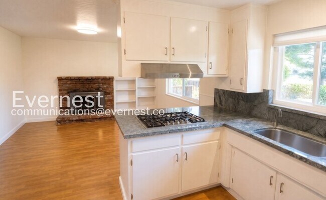 4335 Miranda Ave Palo Alto, CA 94306 photo 3