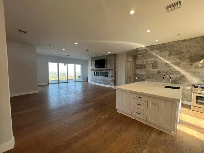 2378 Edgehill Rd Vista, CA 92084 photo 4