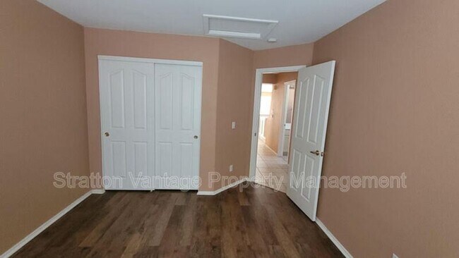 6714 W Wahalla Ln Glendale, AZ 85308 photo 5