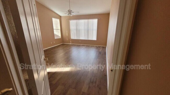 6714 W Wahalla Ln Glendale, AZ 85308 photo 2