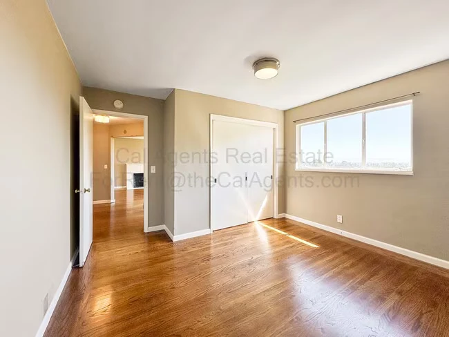 7019 Outlook Ave Oakland, CA 94605 photo 5