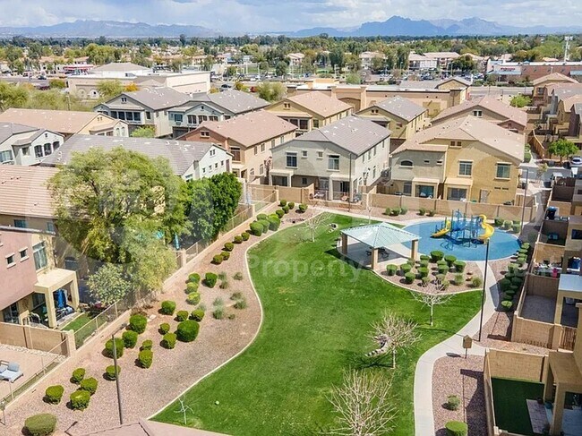1350 S Greenfield Rd Mesa, AZ 85206 photo 3