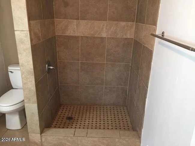 1711 S 28th Dr Phoenix, AZ 85009 photo 3