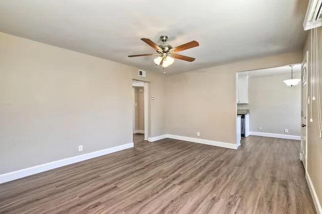 3620 Frenzel Cir Oceanside, CA 92056 photo 3