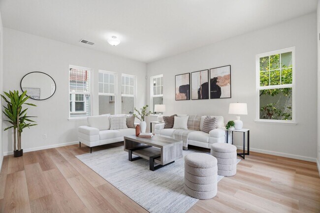 4193 Stewart Ln Santa Clara, CA 95054 photo 4
